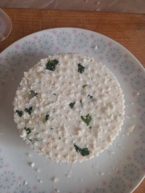 Kecsketej, joghurt, tejföl, túró, kecske sajtok eladók!
