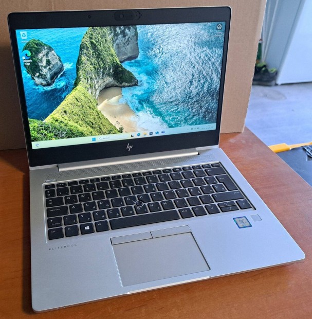 Kedvez r! HP 830 G5 laptop (13,3FHD/i5-G8/16GB/256SSD/Magyarvilgt