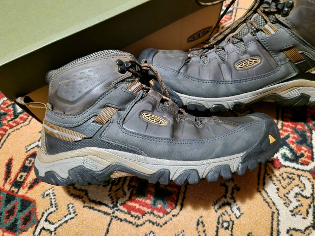 Keen targhee III vzll 43-as