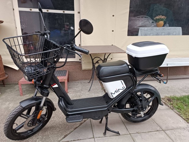 Keeway E zi mini elktromos