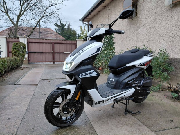 Keeway Fact Ev 50-4T j jszer