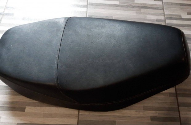 Keeway Kolibri ülés
