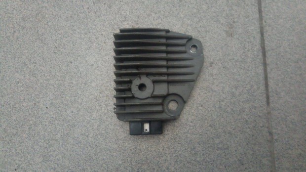 Keeway Supershadow 250 feszültségszabályozó