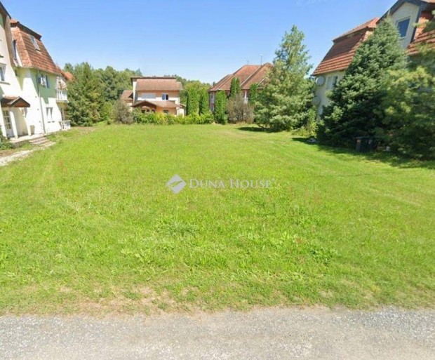 Kehidakust�nyi 702 nm-es telek elad� #5011858