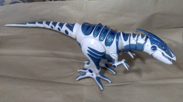 Kk wowwee rc robot din