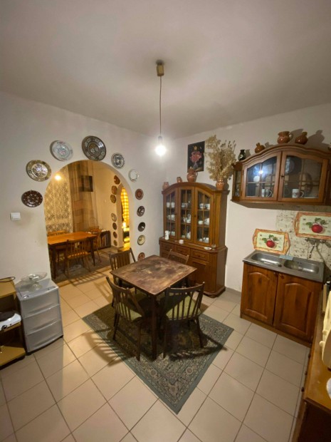 K�ken csal�di h�z elad�!