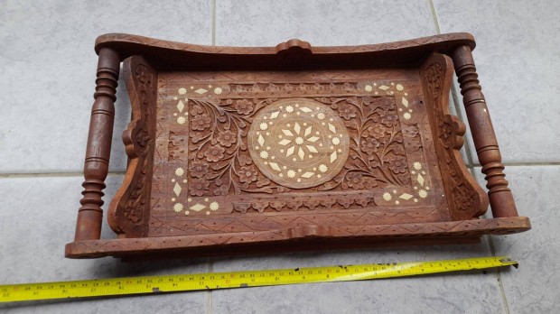 Keleti , indiai faragott fa asztalka , tálca , kínáló 46*25cm