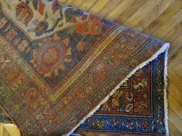 Keleti k�zicsomoz�s� sz�nyeg