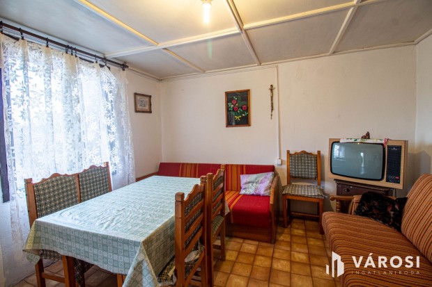 Kellemes, szomsz�dmentes kis z�rtkerti ingatlan