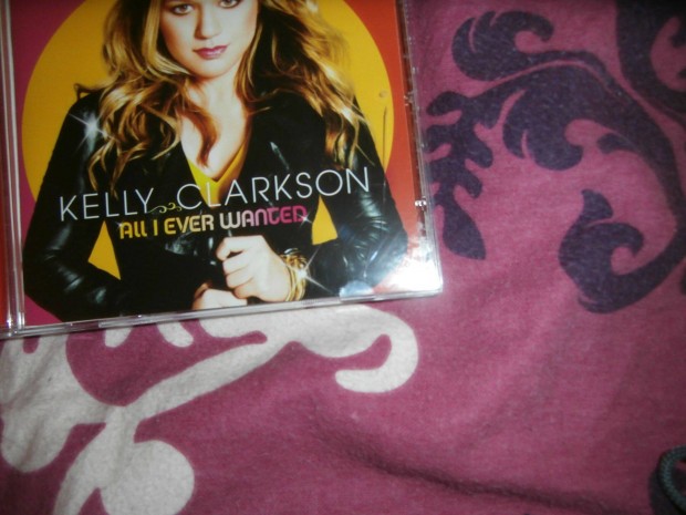 Kelly Clarkson CD Album