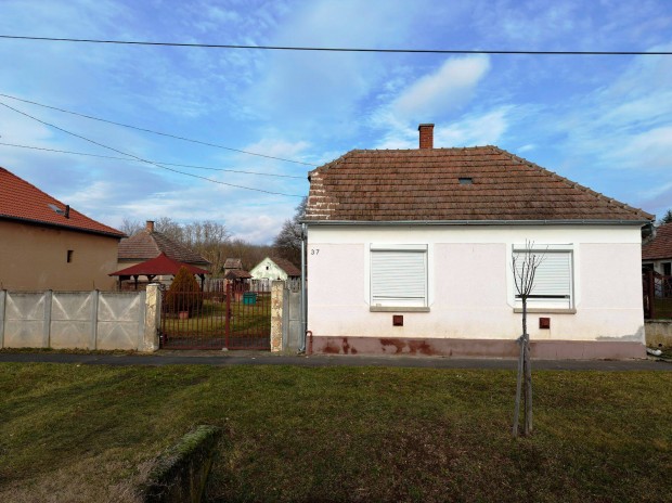 Kemenesmih�lyfai 2 szob�s t�gla h�z