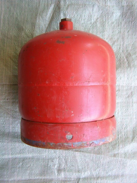 Kemping gázpalack. Magyar turista palack 5L