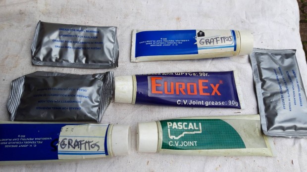 Kenőzsir és grafitos zsir 90gr súlyú új minőségi