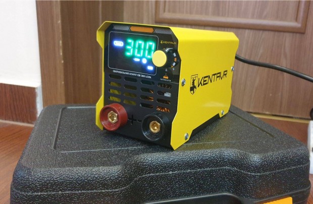 Kentaur CB-300 Lcdk Inverteres Orosz! Inverter Hegesztő 1Év Garancia