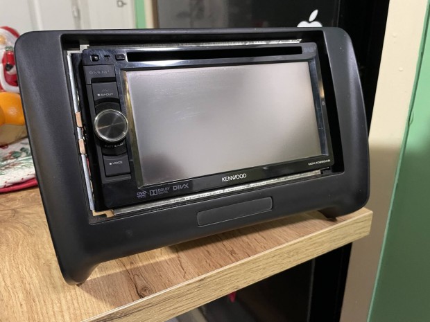 Kenwood 2Din rintkpernys fejegysg autrdi