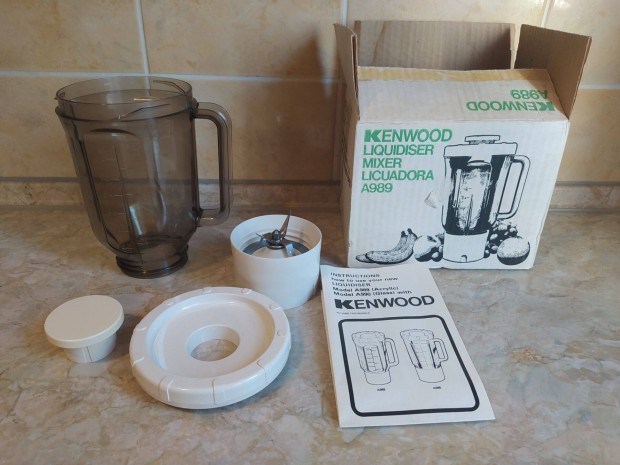 Kenwood A989 turmixkancs, blender