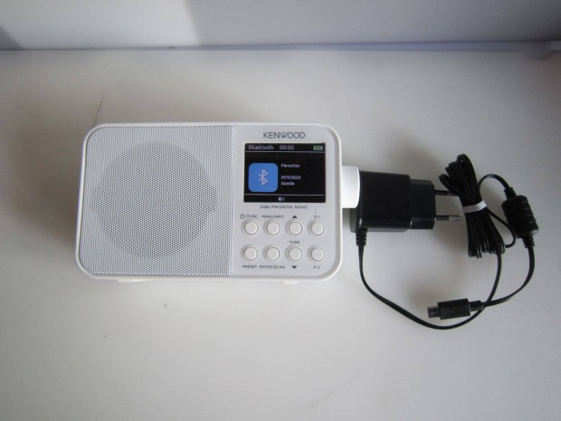 Kenwood CR-M30DAB Hordozhat Mikro Bluetooth + rdi akciban