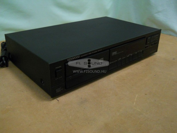 Kenwood DP-47 ,1 lemezes CD lejtsz