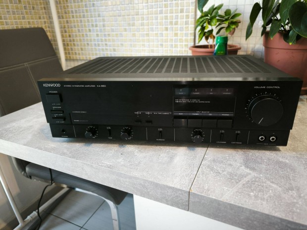 Kenwood KA660 - felújított erősítő alkatrész áron