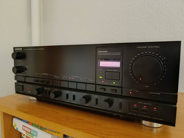 Kenwood KA-3300D 2x150watt 8ohm - 1987