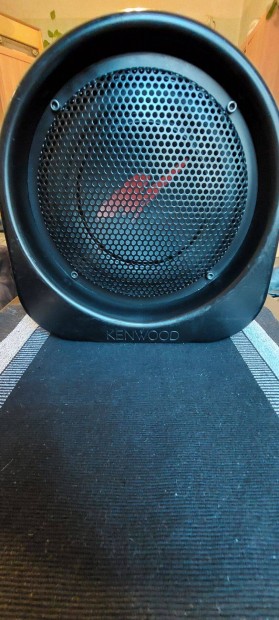Kenwood KSC-WA801 aktív mélyláda