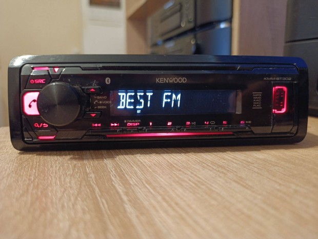 Kenwood Kmm-BT302 elad