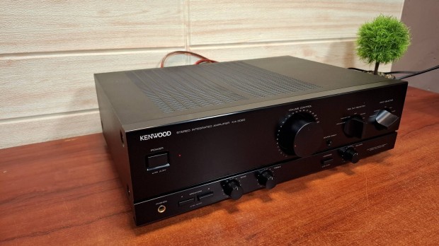 Kenwood  KA-3020 