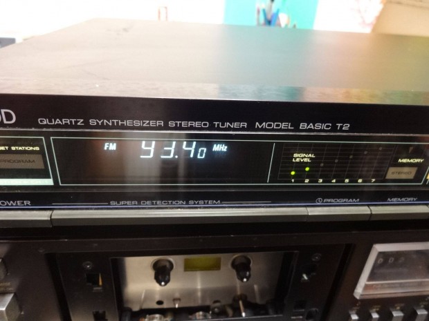Kenwood basic t2 tuner