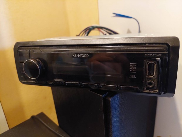 Kenwood fejegysg USB/AUX