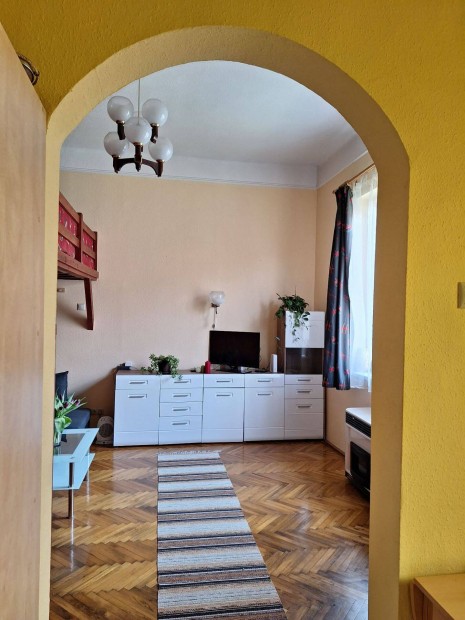 K�nyelmes otthon �jpest kertv�rosi r�sz�n elad�