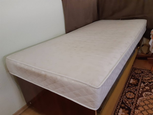 Knyelmes vastag rugs matrac