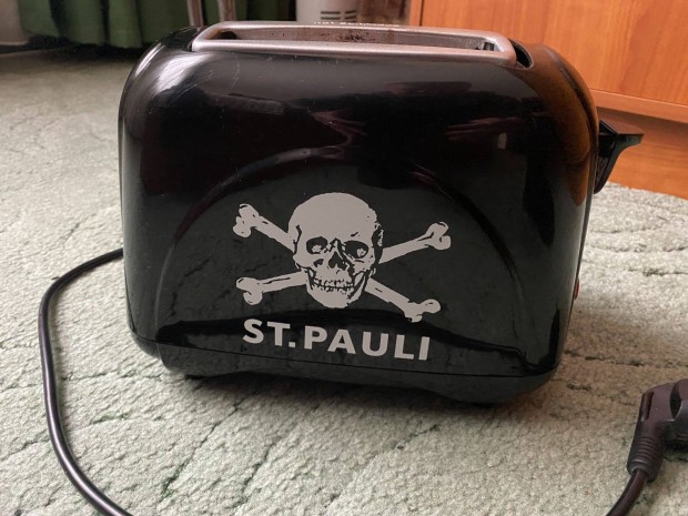 Kenyrpirt, eredeti FC St. Pauli merchandise