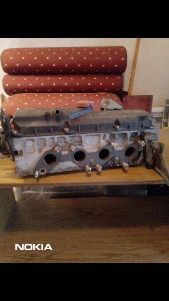 Kepen latot henger fej elado