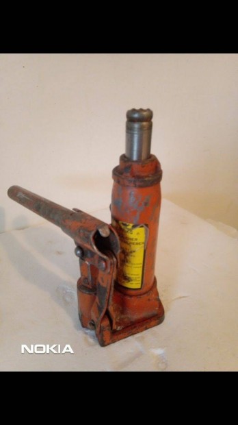 Kepen latot olaj emelo elado