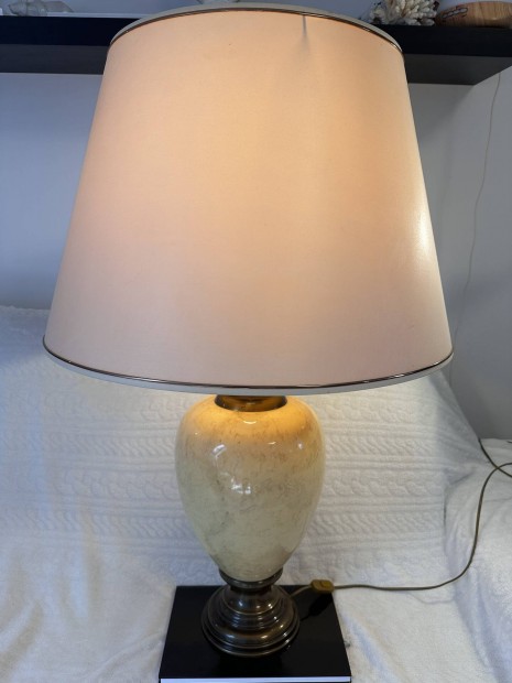 Kermia asztali lmpa 