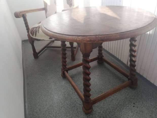 Kerek antik rgi asztal