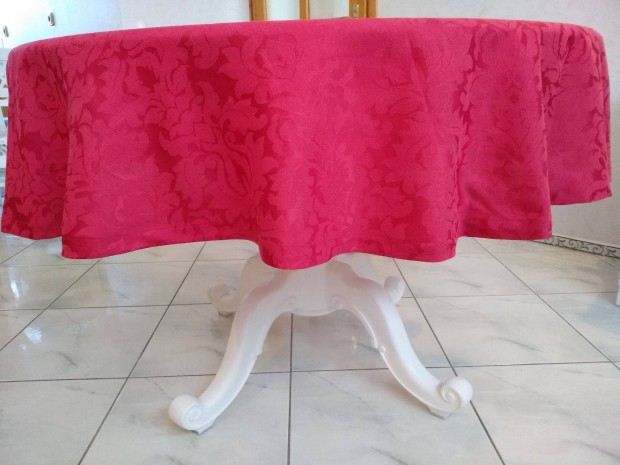Kerek asztalterítő sötétpiros ünnepi 180 cm átmérőjű, barokk mintás