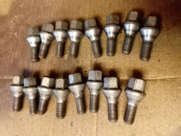 Kerk csavar lemezfelnihez 16 db