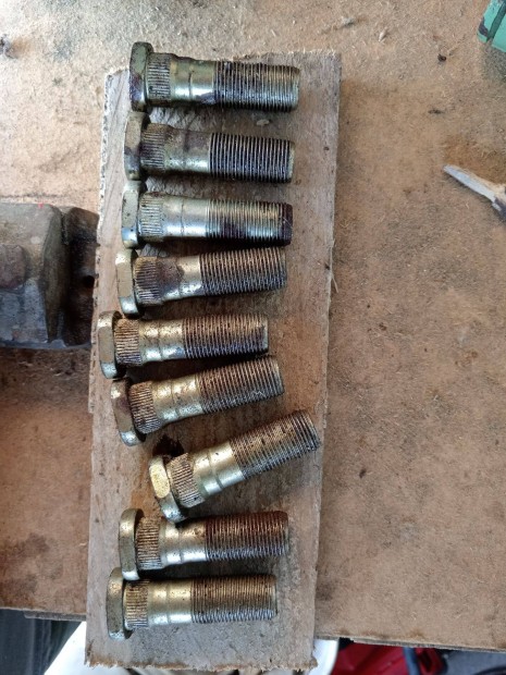 Ker�k t�csavar �j