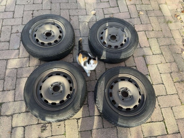 Kerekek felni es Toyo teli gumi 175/65R14