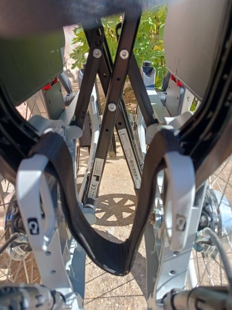 Kerekessz�k elad�