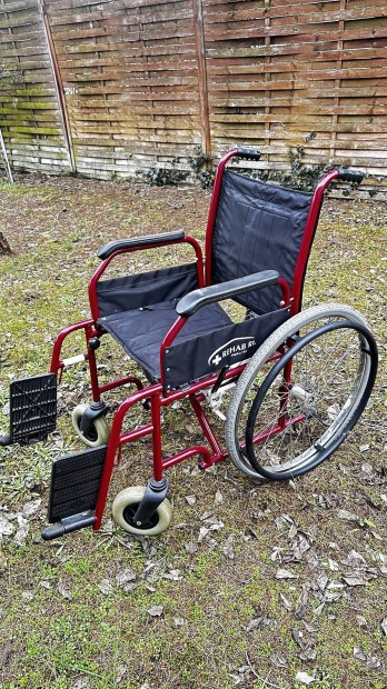 Kerekessz�k �sszecsukhat�