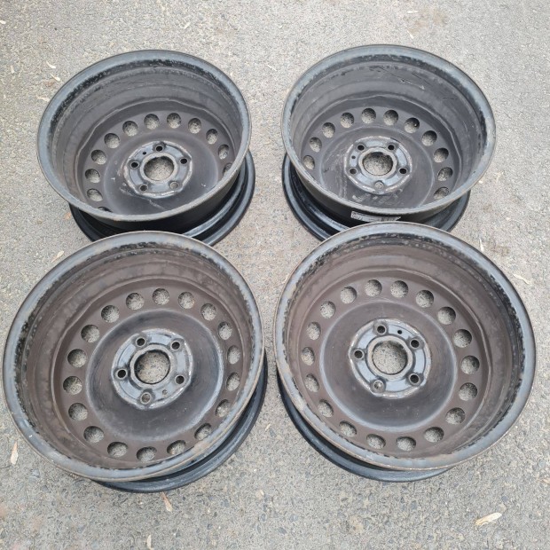 Kerkfelni Seat Leonhoz