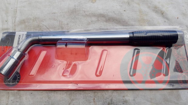Kerékkulcs "L" alakú teleszkópos 17,19,21,23 mm es fejjel új