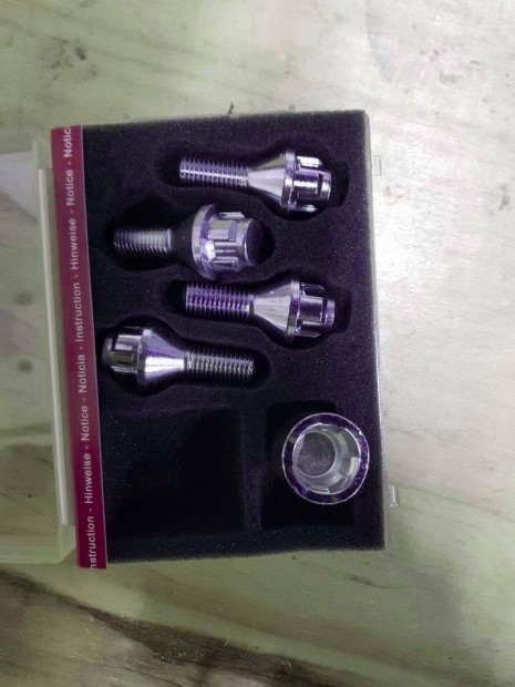 Kerékőr kerék őr 12×1,5 pl Volkswagen Audi