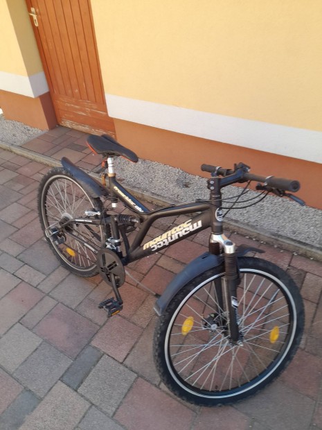 Kerékpár eladó!!/26-os teleszkópos/