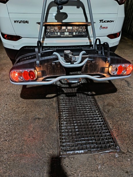 Ker�kp�r sz�ll�t� von� horogra 