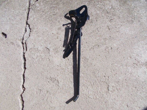 Ker�kp�rhoz oldalt�masz, f�mb�l