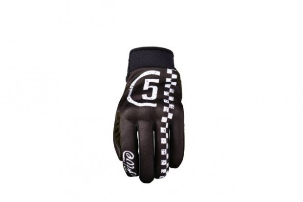 Kerkpros kesztyk Street Five Globe Racer M