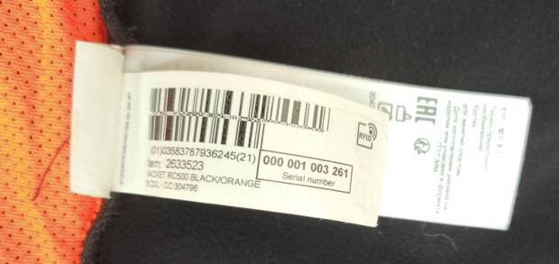 Kerékpáros téli kabát zsebekkel, szellőző nyilással